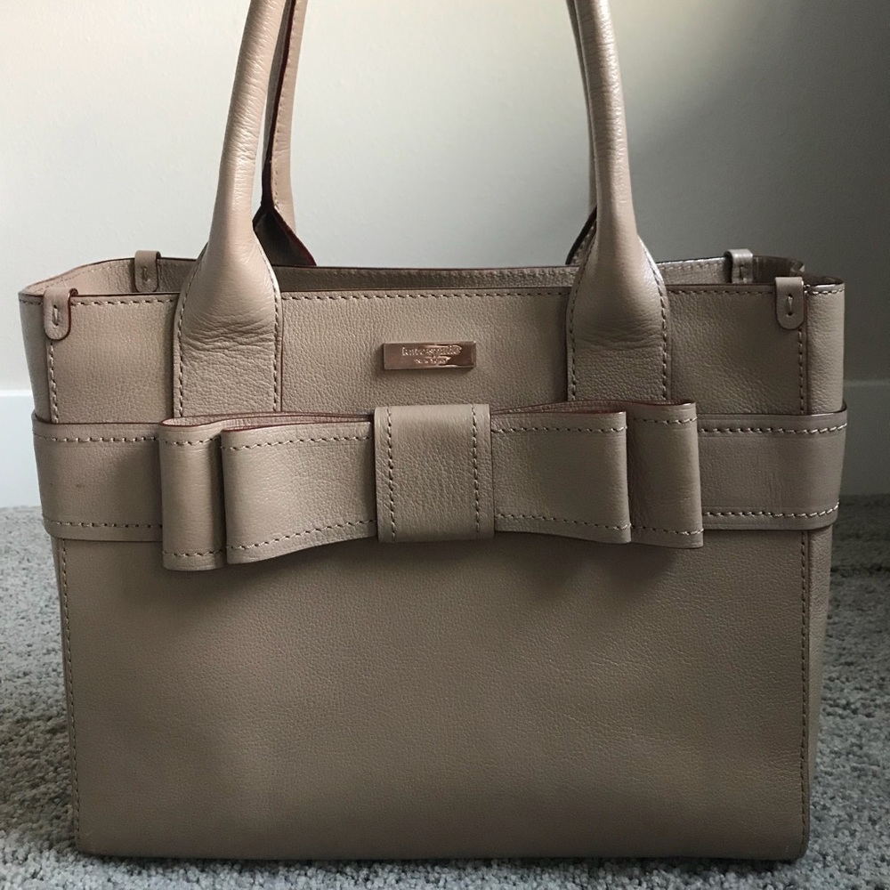 Kate Spade Villa Bella Leather Quinn Purse - cream